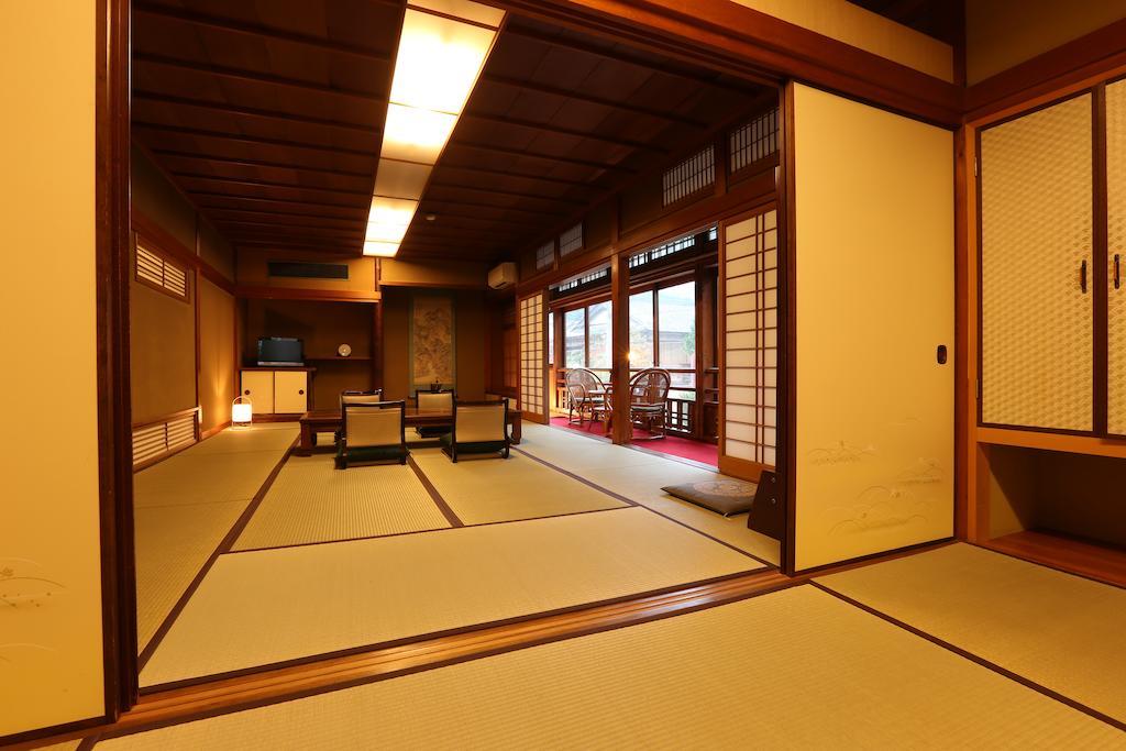 Mikiya Hotel Toyooka  Ruang foto