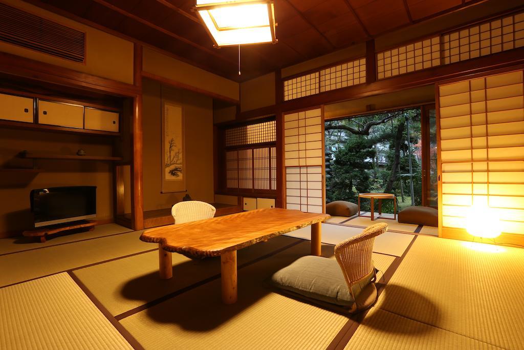 Mikiya Hotel Toyooka  Ruang foto